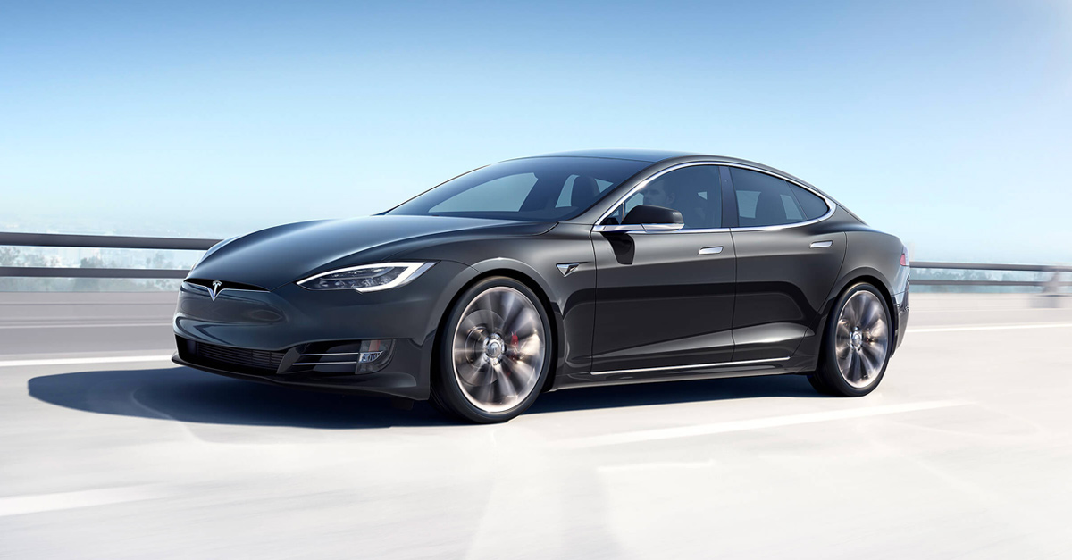 TESLA MODEL S. BLACK AMERICA WORLD NEWS